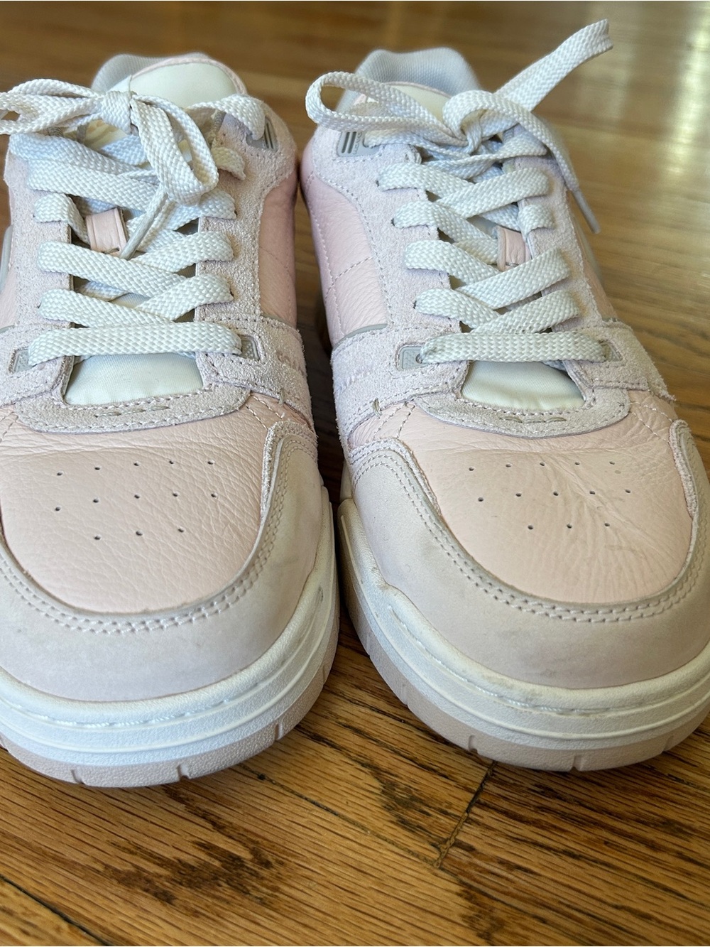Coach SoHo Pale Pink and White Sneaker Sz 11